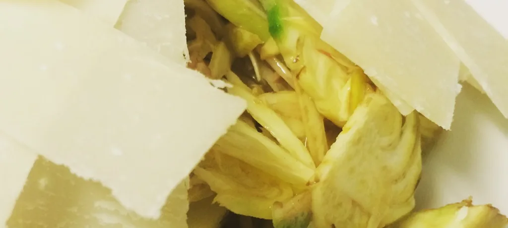 Insalatina di carciofi e grana